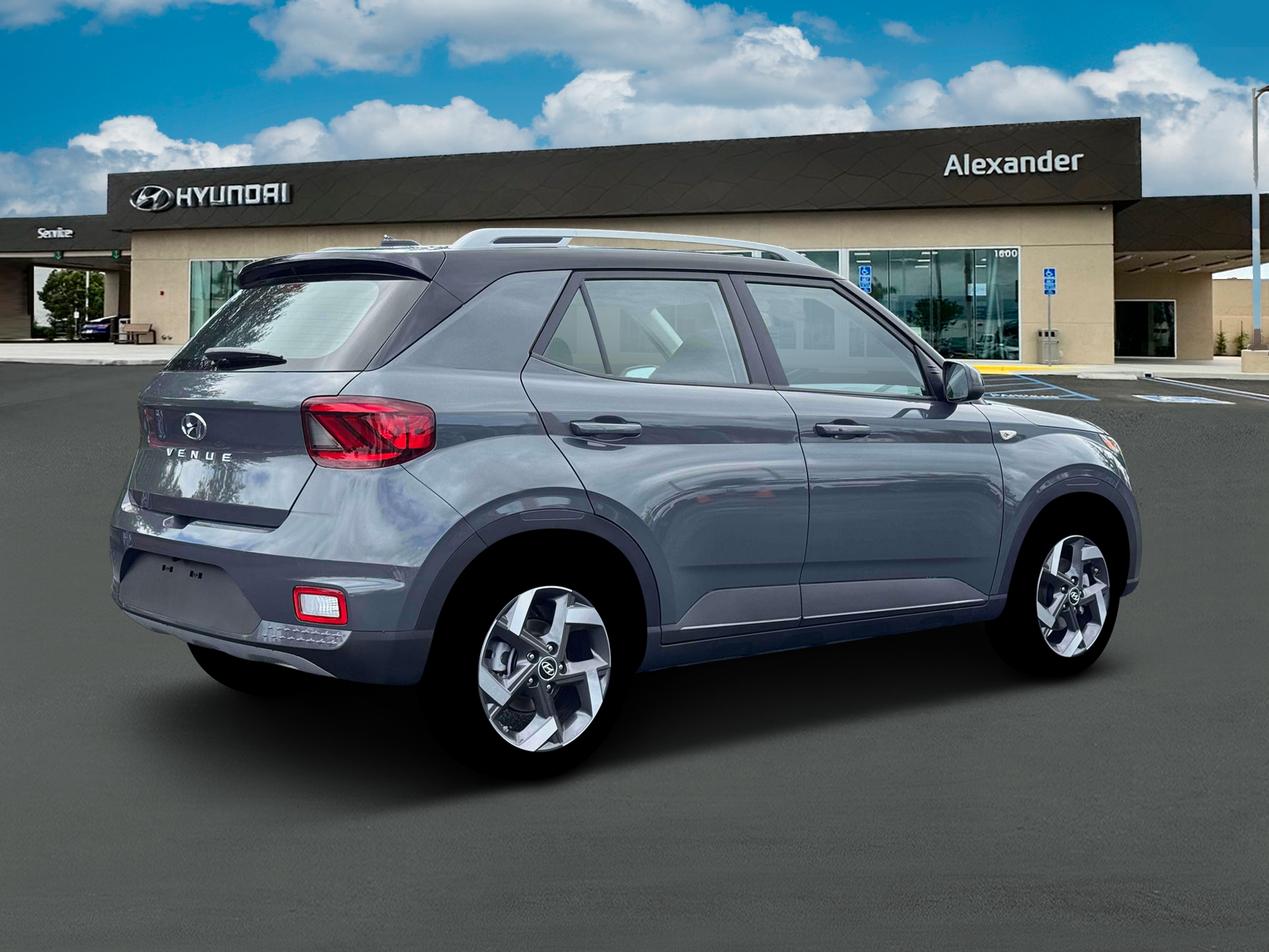 2026 Hyundai VENUE SEL W/Two-Tone Roof