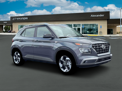 2026 Hyundai VENUE SEL W/Two-Tone Roof
