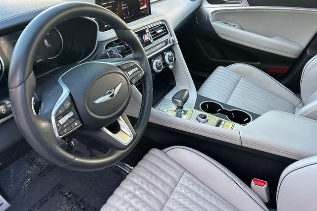 2023 Genesis G70 2.0T RWD