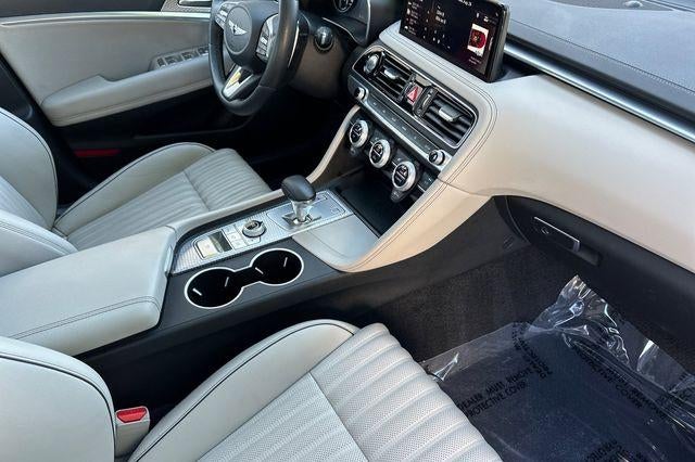 2023 Genesis G70 2.0T RWD