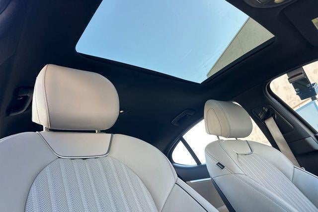 2023 Genesis G70 2.0T RWD