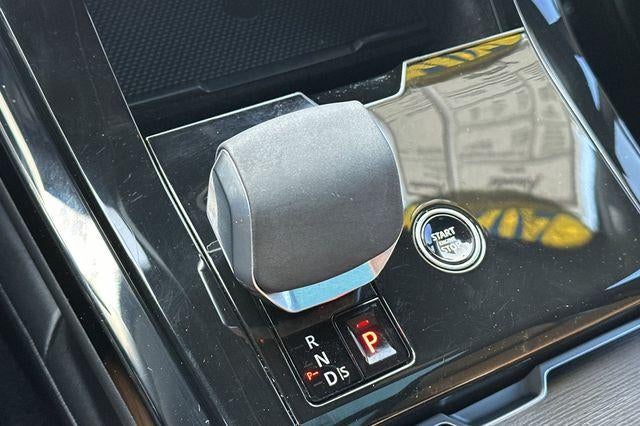 2024 Land Rover Range Rover Sport P360 SE