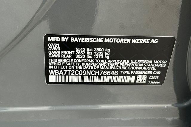 2022 BMW 740i Sedan