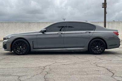 2022 BMW 740i Sedan