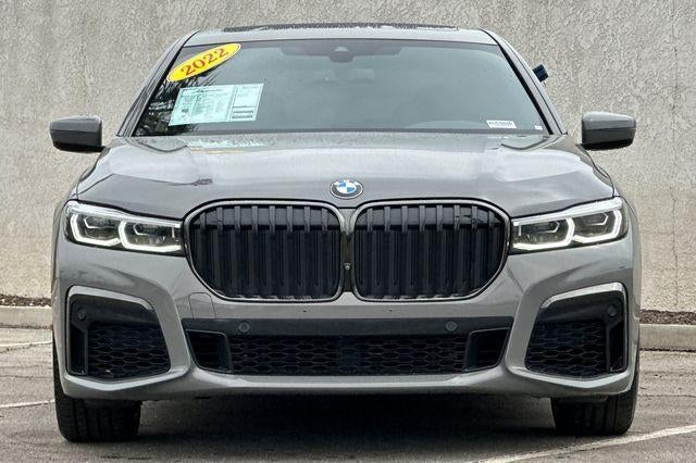 2022 BMW 740i Sedan