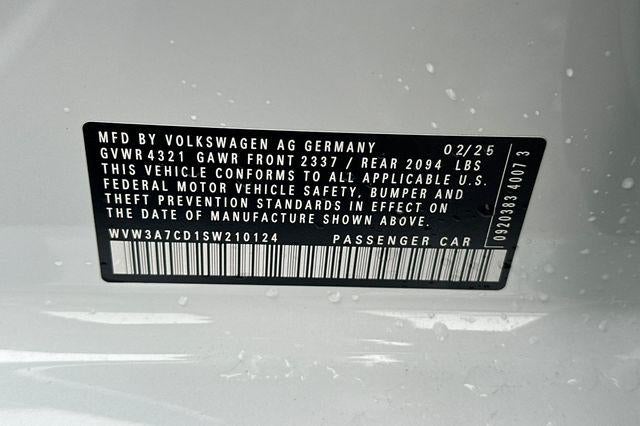 2025 Volkswagen Golf GTI 2.0T SE DSG