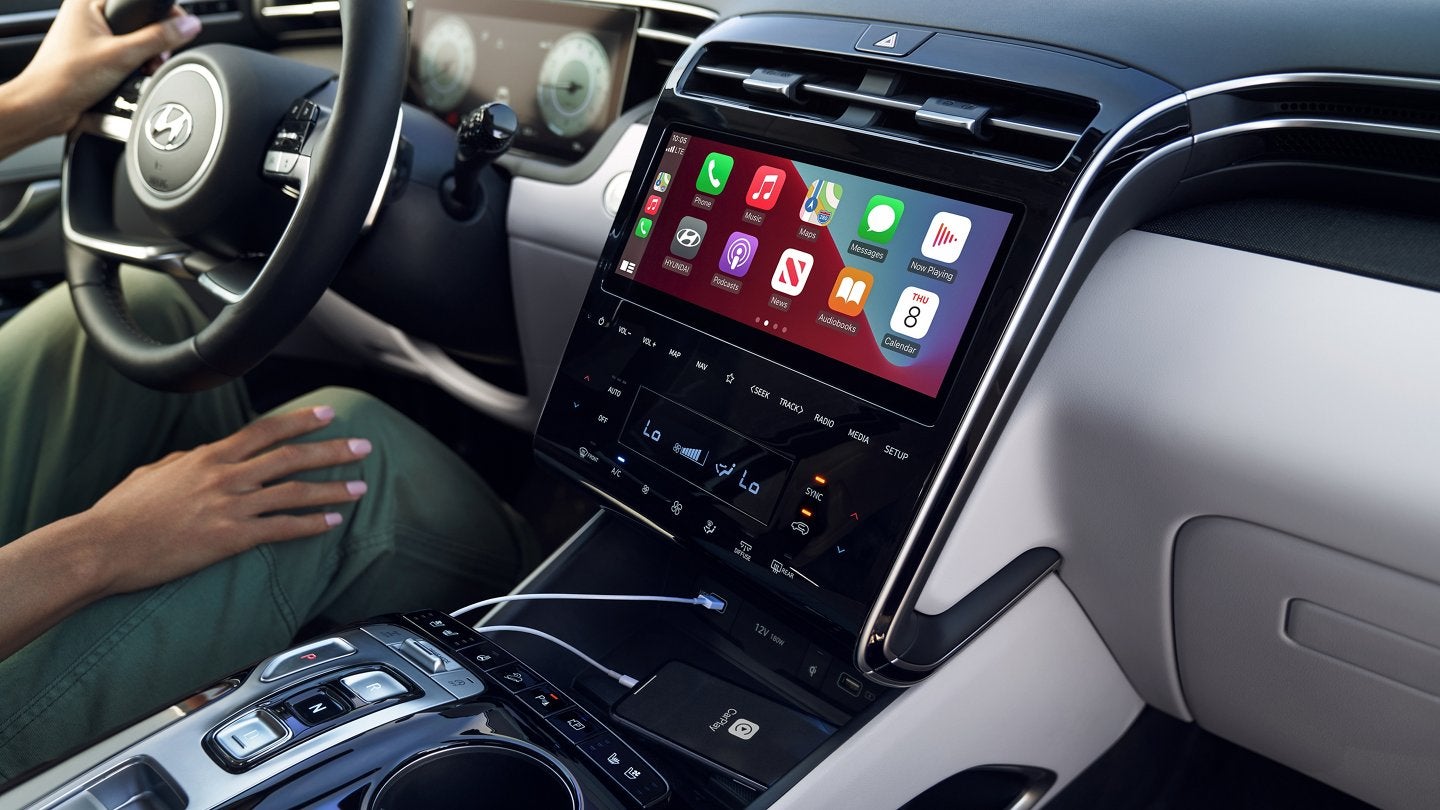 2022 Tucson Interior | Alexander Hyundai of Oxnard in Oxnard CA